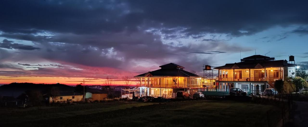 Bir Nest Hostel Eksteriør bilde