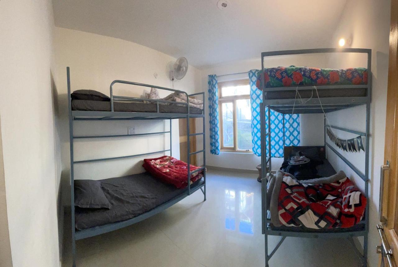 Bir Nest Hostel Eksteriør bilde