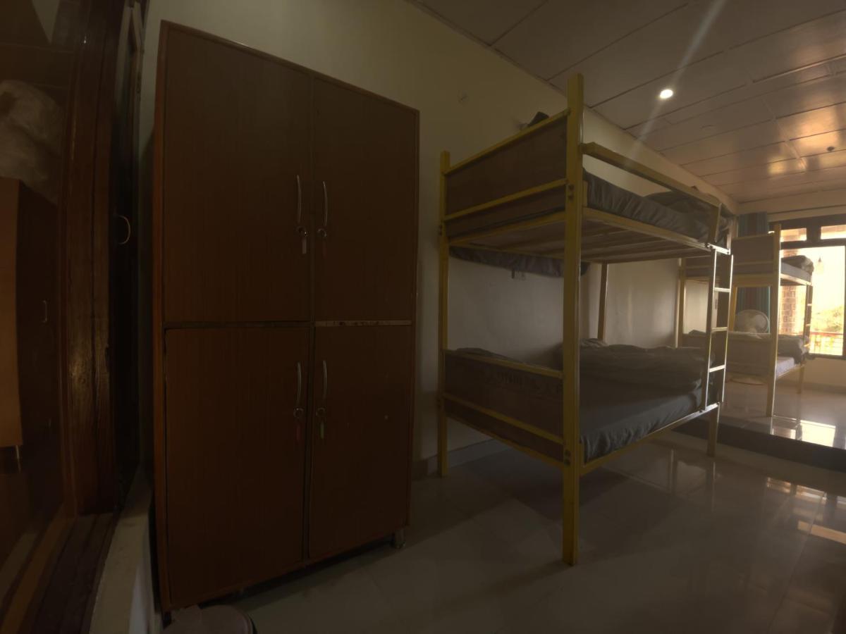 Bir Nest Hostel Eksteriør bilde